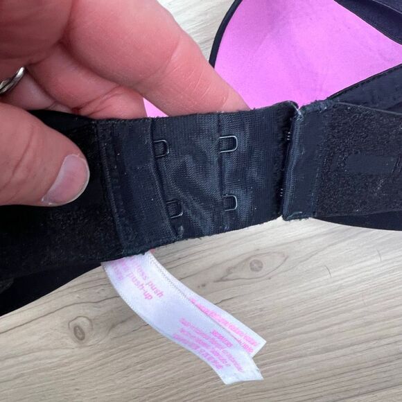 Victoria’s Secret PINK Wear Everywhere Wireless Push-Up Bra Black 36D - Picture 5 of 8